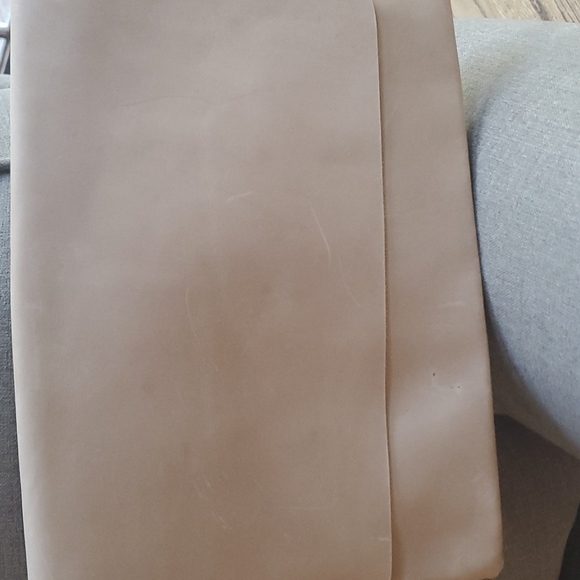 Abel Local + Global mare zip clutch. Color is fog. - Picture 8 of 13